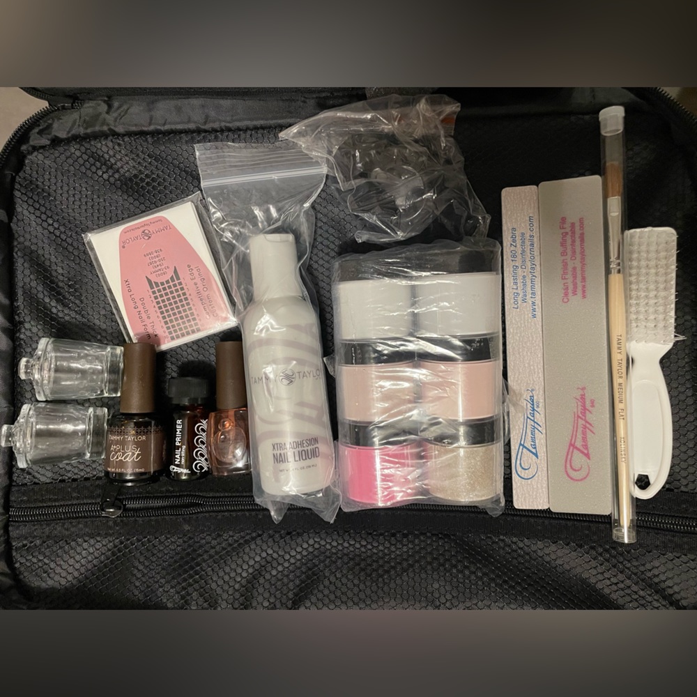 Acrylic nail kit